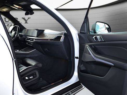 Used 2024 BMW X5 xDrive40i image 60