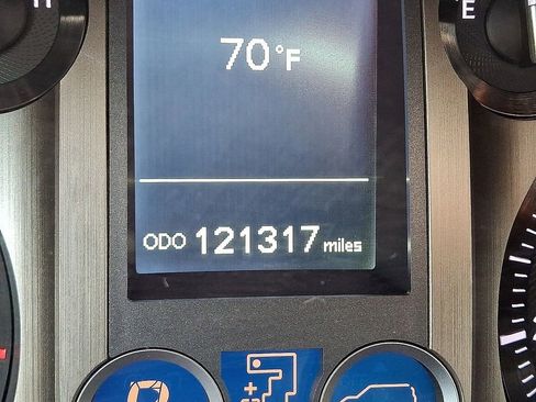 Used 2017 Lexus GX 460 AWD/4WD image 17