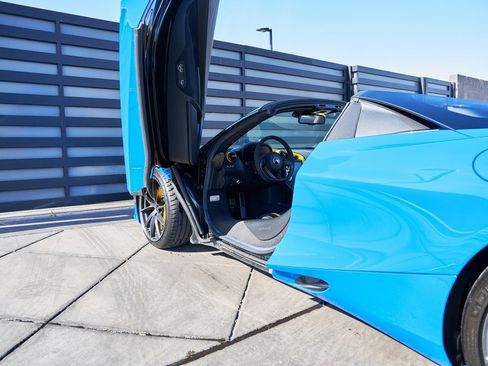 Used 2020 McLaren 720S Luxury image 39