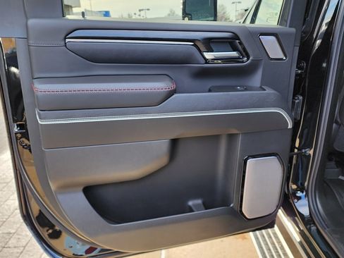 New 2026 GMC Sierra 2500 AT4X w/ LPO, Black Badging Package image 46