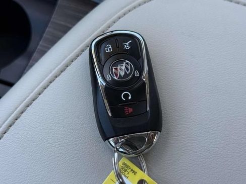Used 2023 Buick Enclave Avenir w/ Avenir Technology Package AWD/4WD image 37