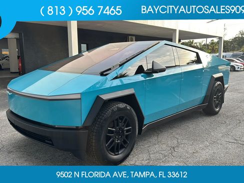Used 2024 Tesla Cybertruck AWD Crew Cab image 1