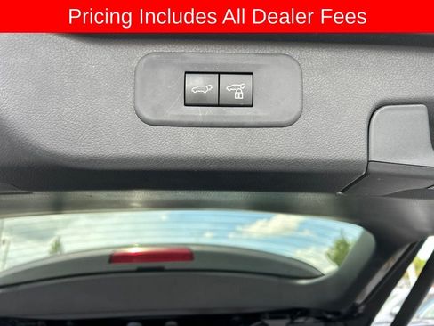 Used 2024 Toyota Grand Highlander AWD image 17