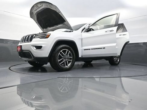 Used 2022 Jeep Grand Cherokee Limited w/ Trailer Tow Group IV AWD/4WD image 41