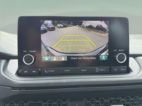 Used 2025 Honda Accord SE image 13