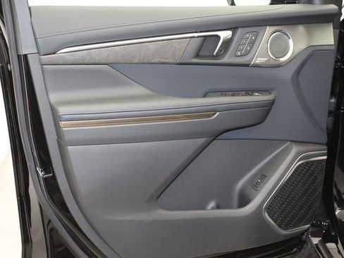 New 2026 Buick Enclave Avenir w/ Super Cruise Package image 14