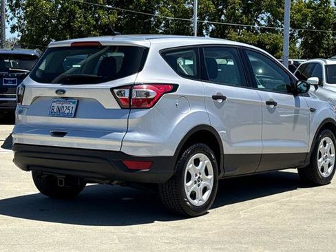 Used 2017 Ford Escape S FWD image 3