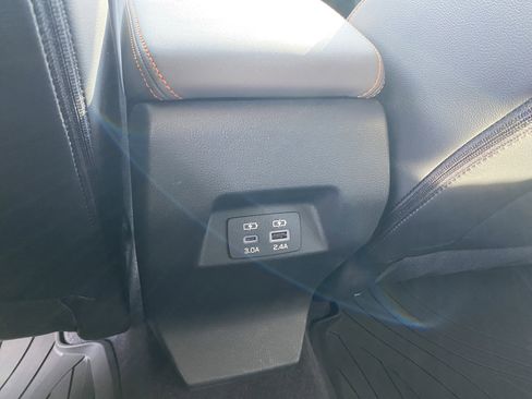 Used 2025 Subaru Crosstrek 2.5i Limited w/ Crosstrek Mirror Package image 34