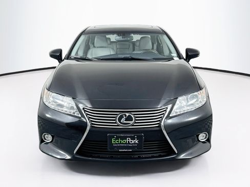Used 2014 Lexus ES 350 w/ Luxury Package FWD image 2