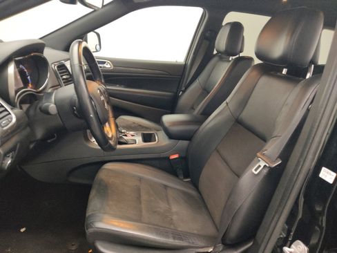 Used 2022 Jeep Grand Cherokee Laredo X image 17