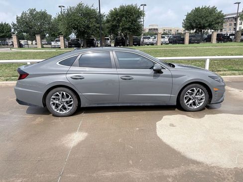 Used 2023 Hyundai Sonata SEL FWD image 3