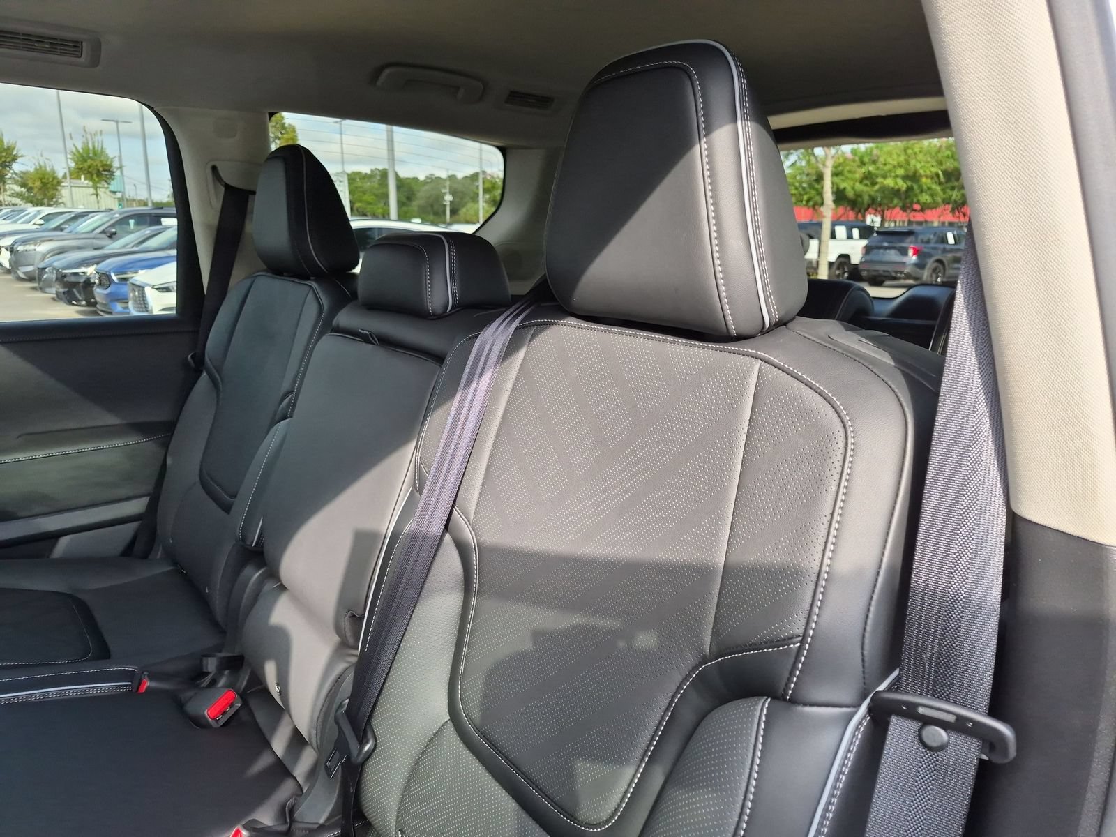 Used 2026 INFINITI QX80 Luxe w/ Cargo Package AWD/4WD image 29