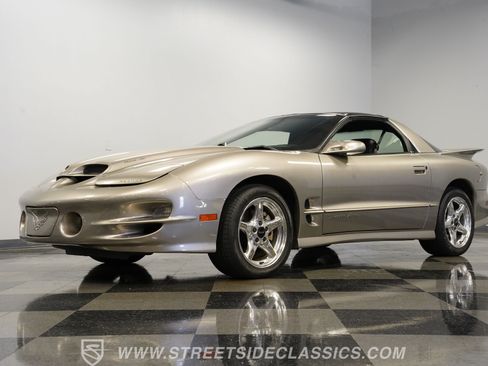 Used 2001 Pontiac Firebird Trans Am RWD image 22