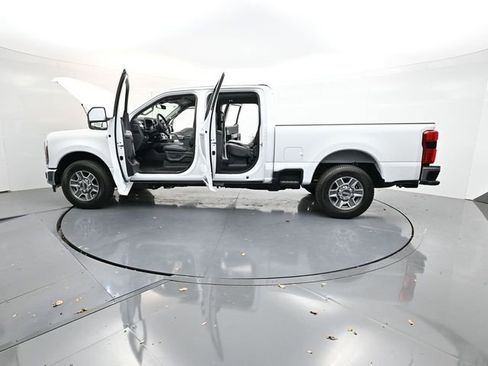 New 2026 Ford F250 Lariat RWD image 37