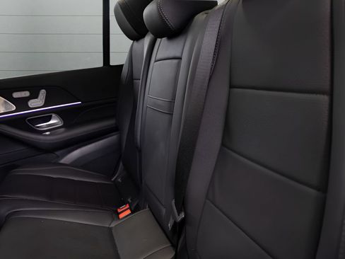 Used 2023 Mercedes-Benz GLS 450 4MATIC image 62