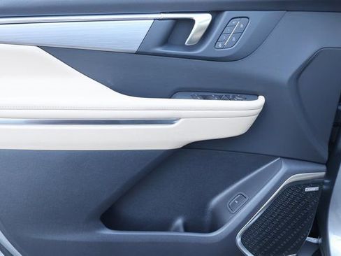 New 2026 Buick Enclave Preferred w/ Power Package image 9