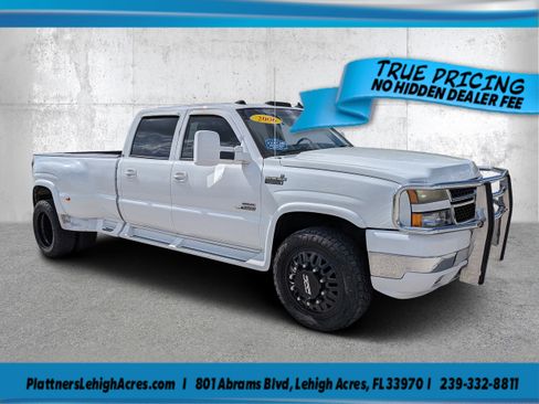 Used 2006 Chevrolet Silverado 3500 LT w/ Onstar Plus Package AWD/4WD image 1