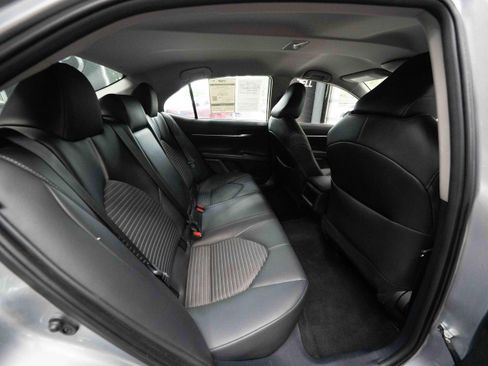 Used 2024 Toyota Camry SE FWD image 24