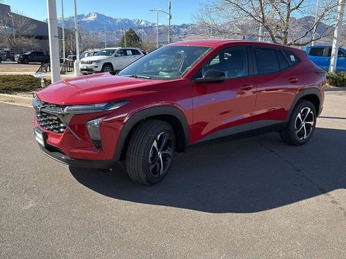 New 2026 Chevrolet Trax RS w/ Driver Confidence Package image 3