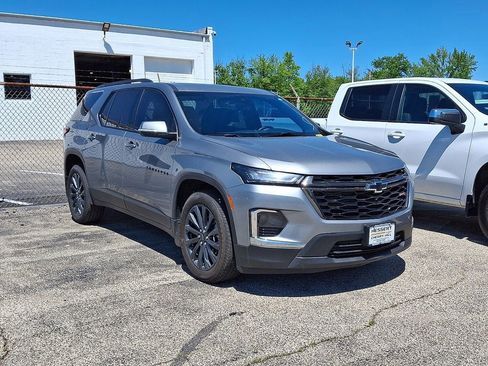 Certified 2023 Chevrolet Traverse RS w/ LPO, Floor Liner Package AWD/4WD image 5