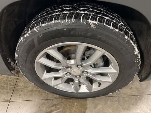 Certified 2022 GMC Terrain SLT image 18