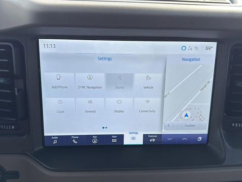 Used 2024 Ford Bronco Wildtrak image 17