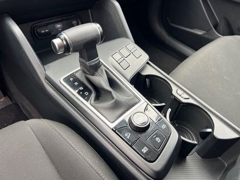 Certified 2024 Kia Sportage LX image 18