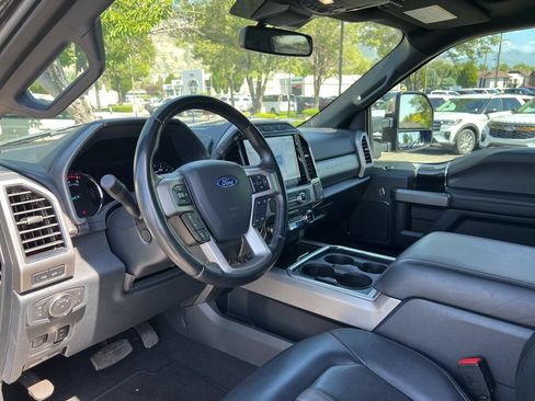 Used 2022 Ford F350 Platinum AWD/4WD image 27