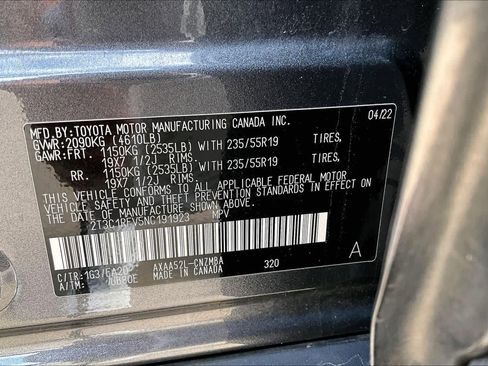 Used 2022 Toyota RAV4 XLE Premium image 35