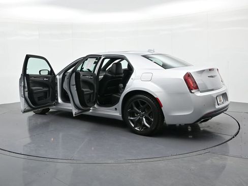 Used 2023 Chrysler 300 S image 27