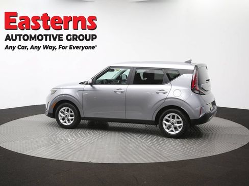 Used 2025 Kia Soul LX w/ LX Technology Package FWD image 60