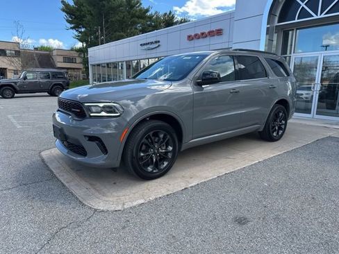 Certified 2023 Dodge Durango GT AWD/4WD image 3