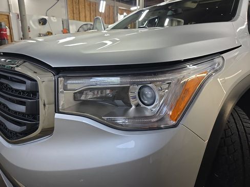Used 2019 GMC Acadia SLE AWD/4WD image 28