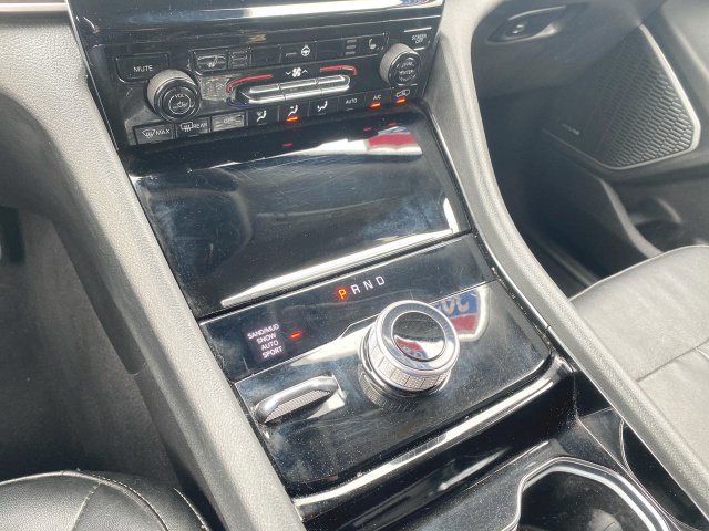 Used 2022 Jeep Grand Cherokee L Limited AWD/4WD image 16