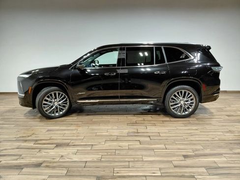 Used 2025 Buick Enclave Avenir w/ Super Cruise Package image 25