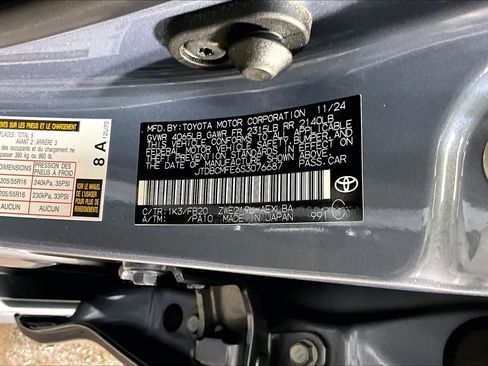 Used 2025 Toyota Corolla LE FWD image 34