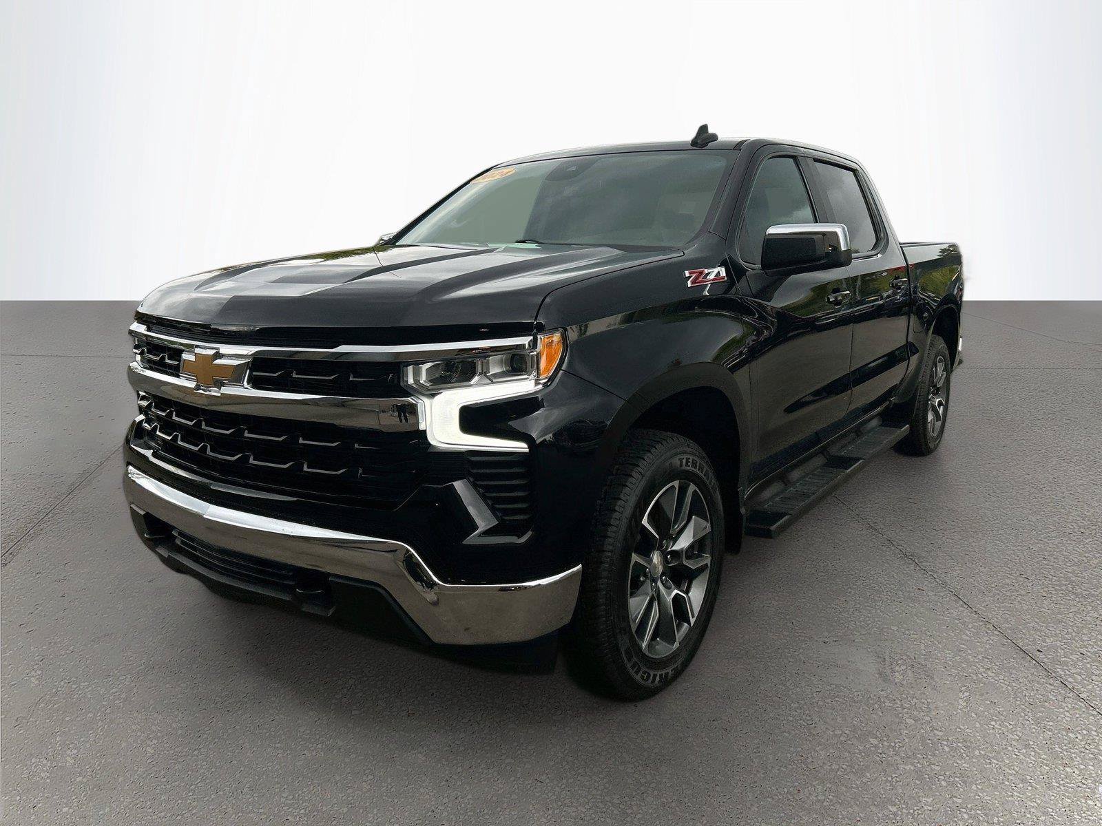 Used 2024 Chevrolet Silverado 1500 LT AWD/4WD image 8