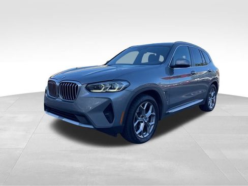Used 2024 BMW X3 sDrive30i image 2