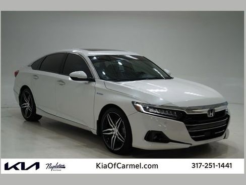 Used 2021 Honda Accord Touring image 1