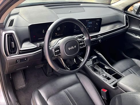Certified 2024 Kia Sorento S image 17