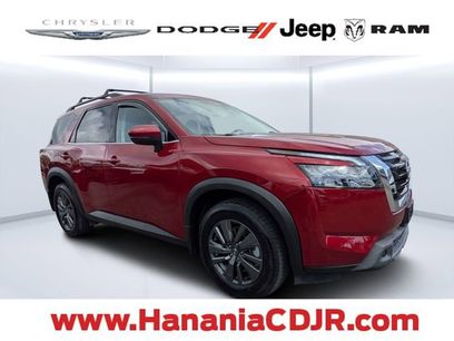 Used 2024 Nissan Pathfinder SV