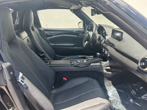 Used 2025 MAZDA MX-5 Miata RF Grand Touring RWD image 16