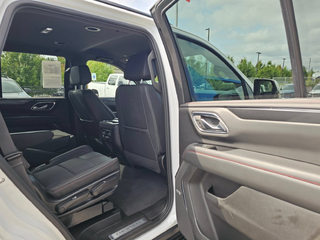 Used 2023 Chevrolet Tahoe RST w/ Luxury Package AWD/4WD image 16
