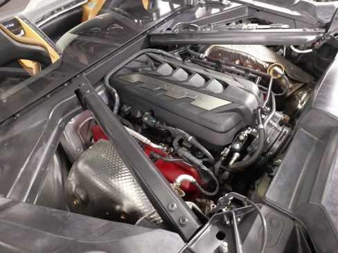 Used 2020 Chevrolet Corvette Stingray Preferred Cpe w/ 2LT Preferred Equipment Group RWD image 59