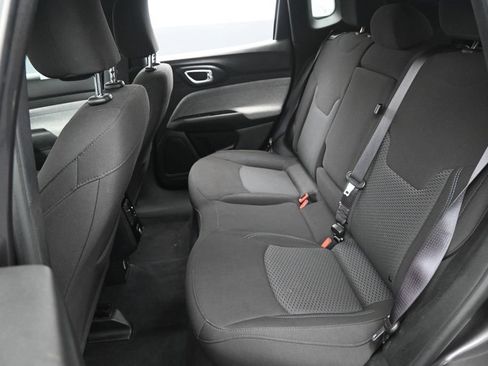 Used 2023 Jeep Compass Sport AWD/4WD image 26