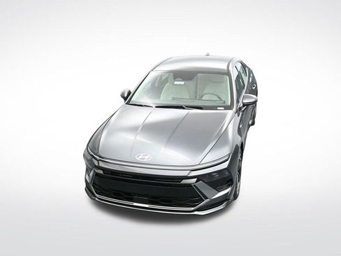 New 2026 Hyundai Sonata SEL FWD image 18