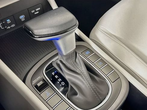 Certified 2025 Hyundai Kona SEL AWD/4WD image 18