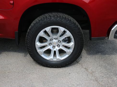 Used 2023 Chevrolet Silverado 1500 LTZ image 9