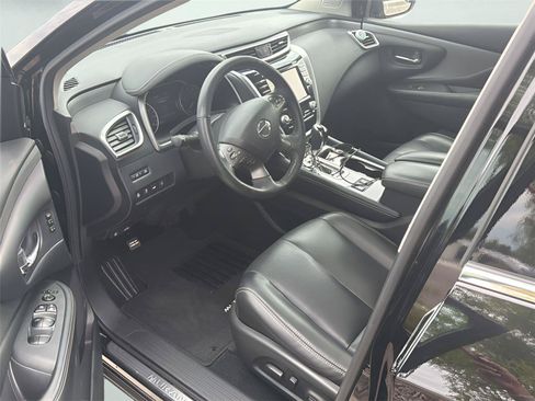 Used 2020 Nissan Murano SL w/ Moonroof Package AWD/4WD image 10