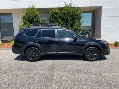 Used 2023 Subaru Outback Onyx Edition AWD/4WD image 3